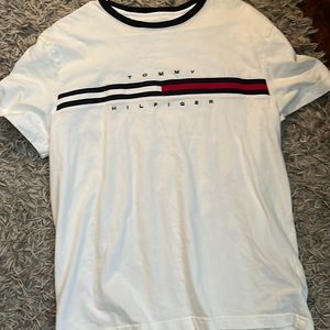Tommy Hilfiger t shirt